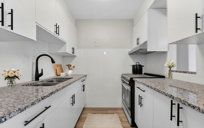 Photo - 81 Kenwood Dr Unit 7