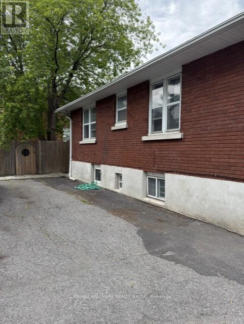 Photo - 98 Donald St