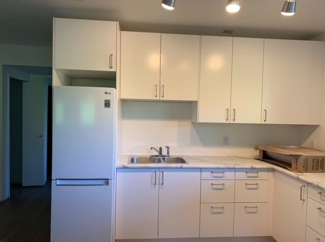 Building Photo - 1483 Tolmie Pl