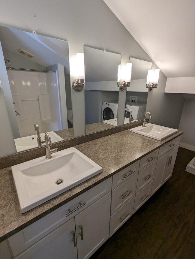 Photo - 401 State St Unit 20