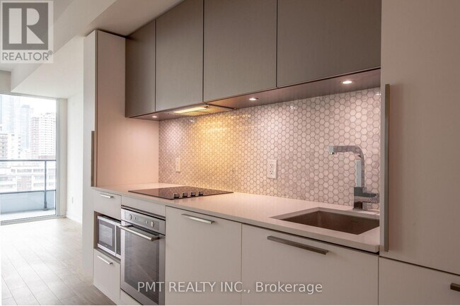 Photo - 85 Wood St Unit 1610