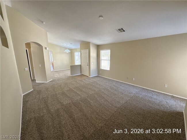 Photo - 4843 Saputo Ave