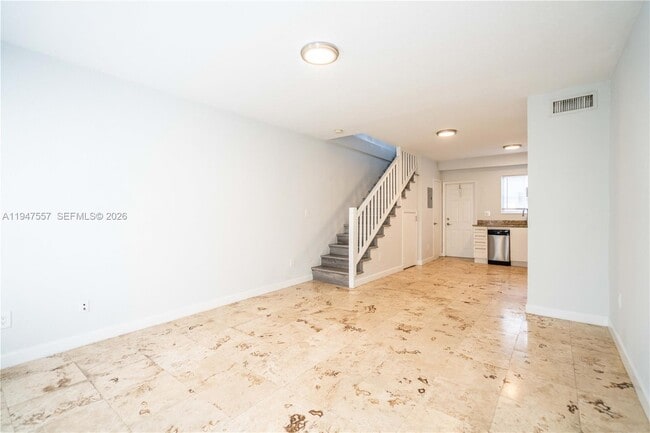 Photo - 2180 Bay Dr Unit 3B