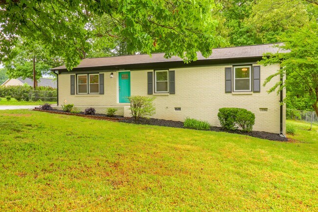 Photo - 2608 Meadow Lark Ln