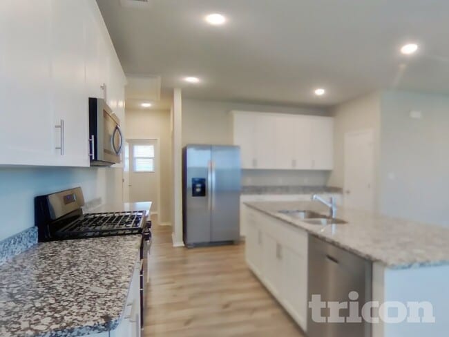 Photo - 5116 Saddle Clb Dr