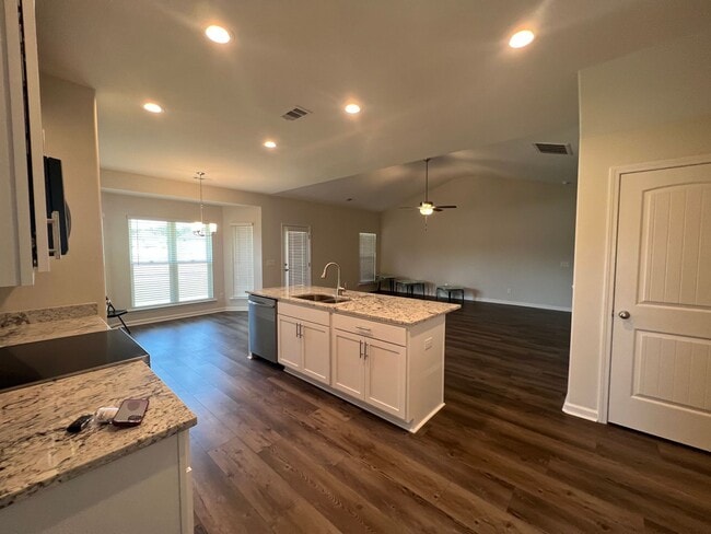 Photo - 105 Keats Grove Ct