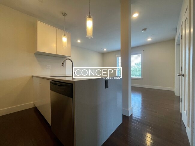 Photo - 659 Massachusetts Ave Unidad 7