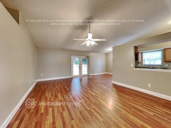 Photo - 10884 Grandview Ct