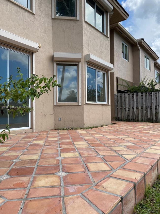 Photo - 11192 NW 73rd St