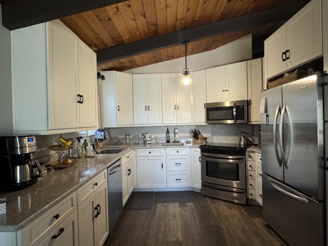 Photo - 23256 Lone Pine Dr