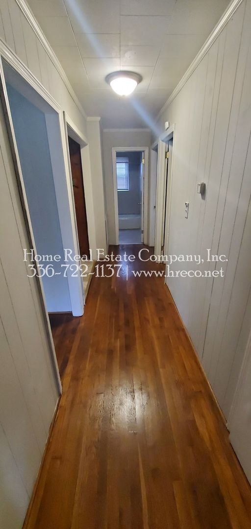 Photo - 2425 Machine St