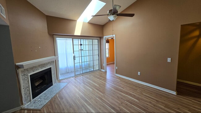 Photo - 109 Prosperity Ave SE Unidad E