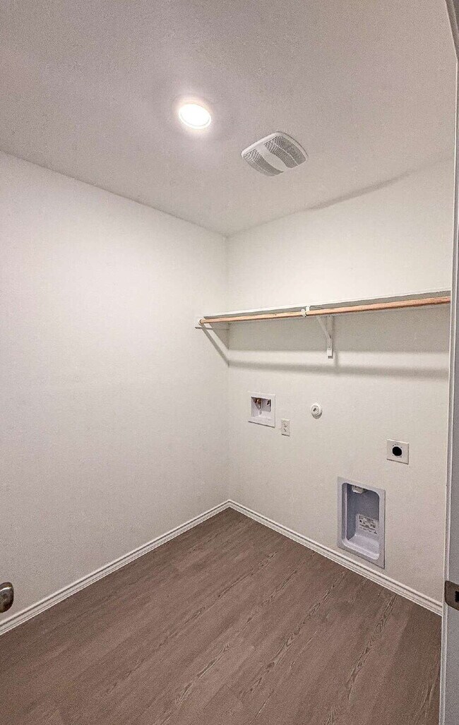 One Story 4 Bedroom/2Bath - For Rent - San Marcos, TX - Minutes From Shopping, Entertainment, and...