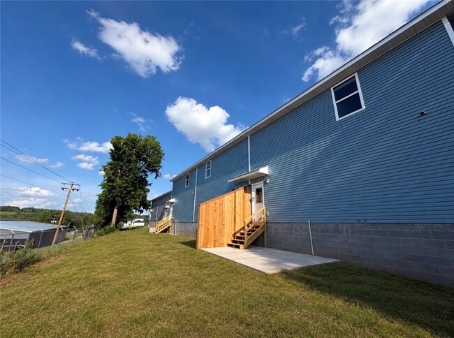 Photo - 264 LaVona Ln