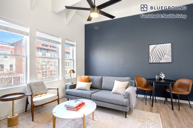 Photo - 1826 Vernon St NW Unidad FL3-ID190