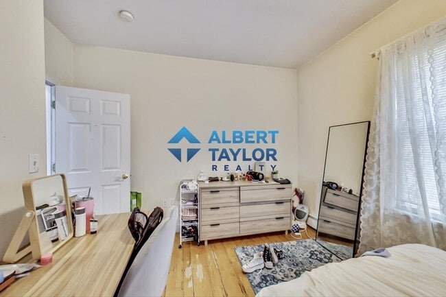 Photo - 47 Hillside St