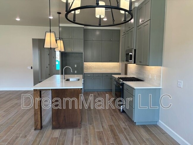 Photo - 3002 Hollow Crest Ln