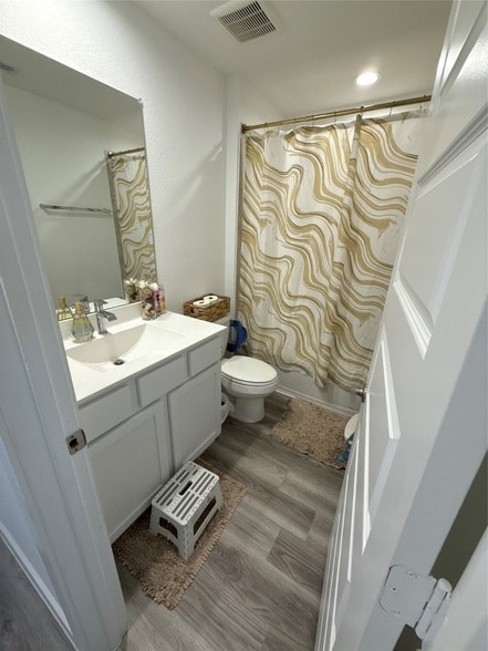 Photo - 31514 Avebury Lake Ln