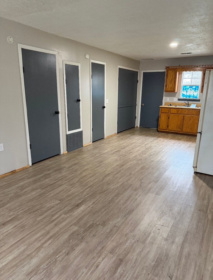 Townhouses - Exeter, MO - Townhouses - Exeter, MO Unit 2