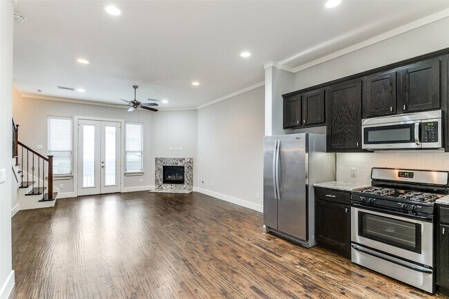 Photo - 4323 Dickason Ave