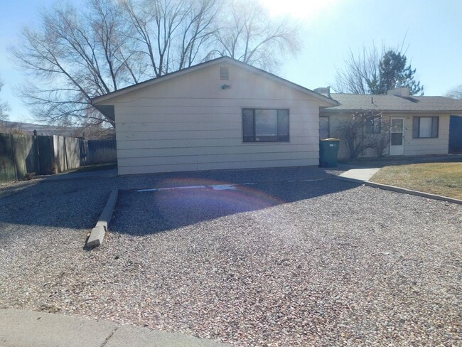 Photo - 232 Crawford Ln Unidad B