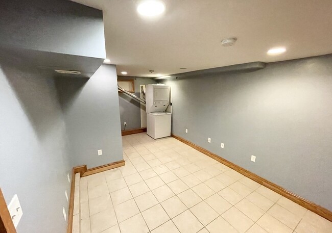 Photo - 244 W 3rd St Unit 2
