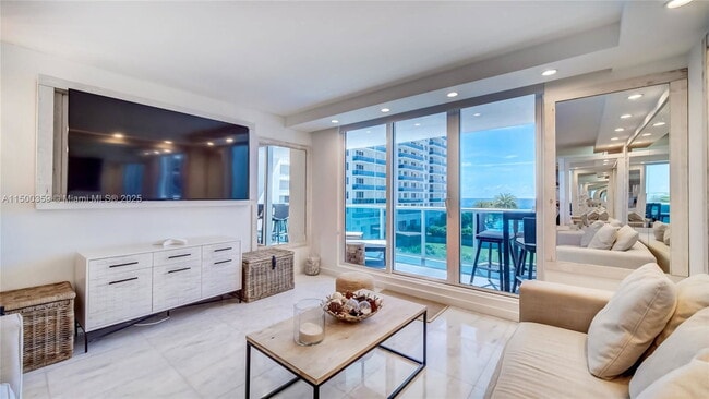 Photo - 2301 Collins Ave