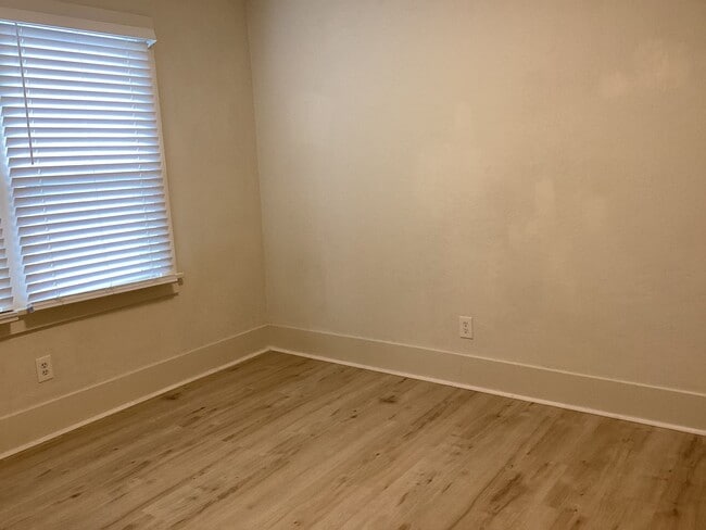 Photo - Seabright Location