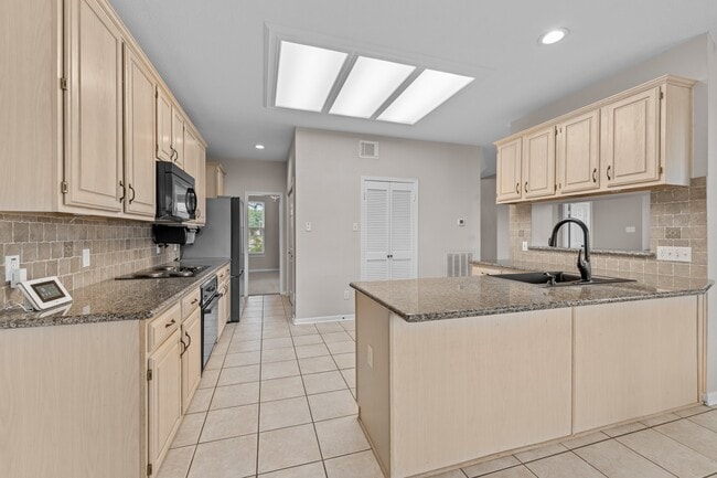 Photo - 1602 Seminole St