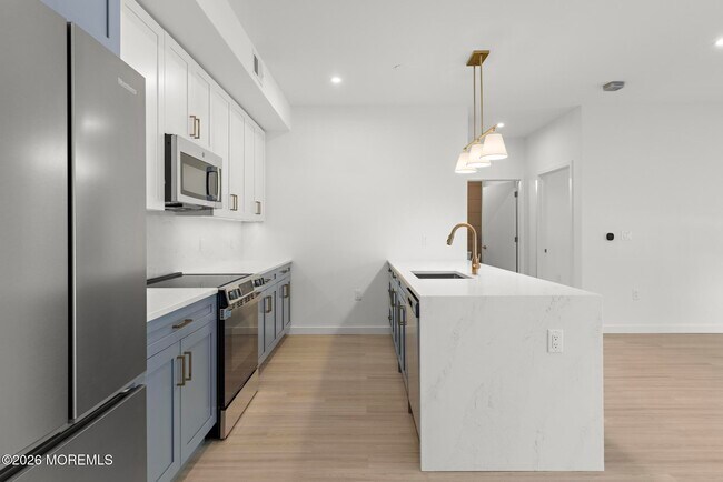 505 NJ-35 Unit 203