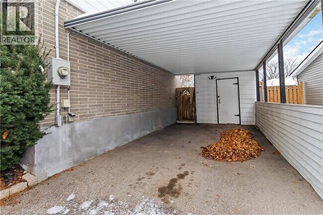 Photo - 10 Albemarle St