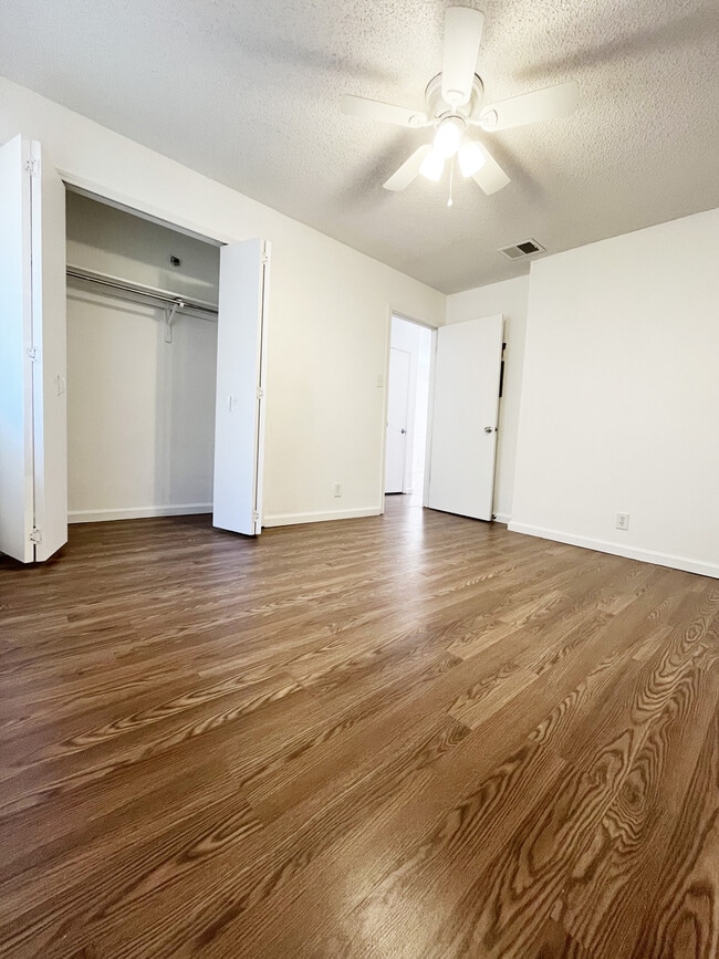 Photo - 14431 Edgemont St