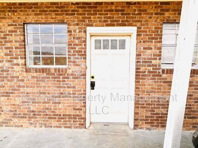 Photo - 586 Withrow Rd Unit 5