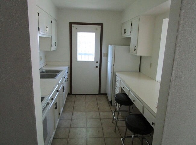 Photo - 507 Baker Dr