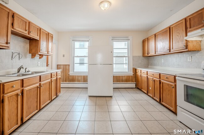 Photo - 422 Allen St