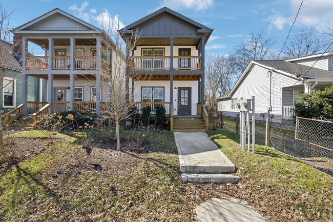 Building Photo - Grandeur in Germantown! Rental