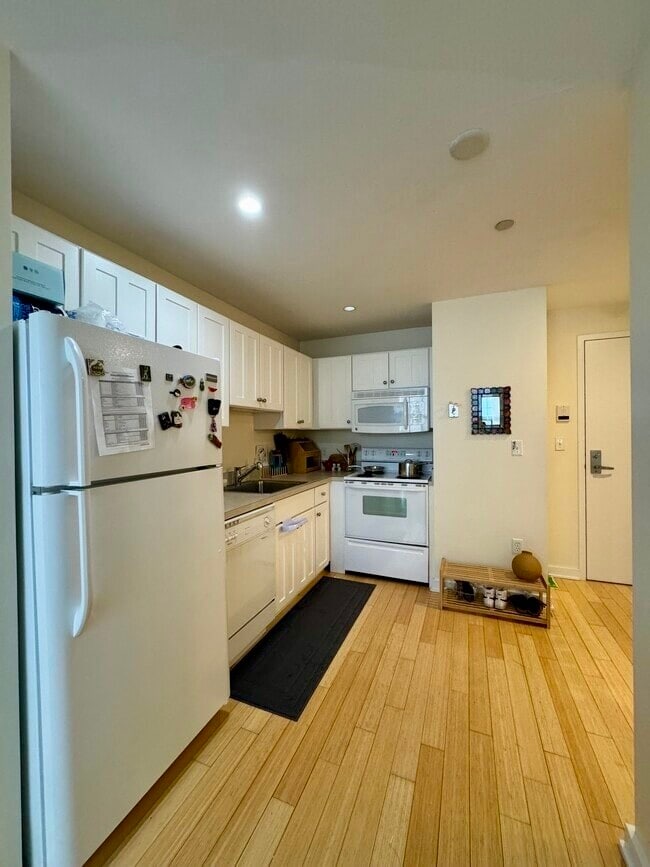 Photo - 41 Boylston St Unit 602