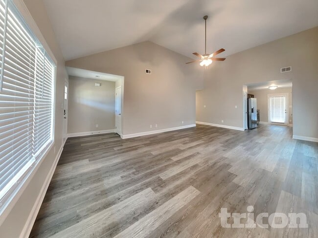 Photo - 1093 Whitney Dr