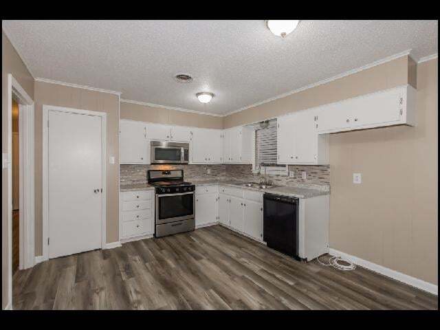 Photo - 4716 Buckingham Pl