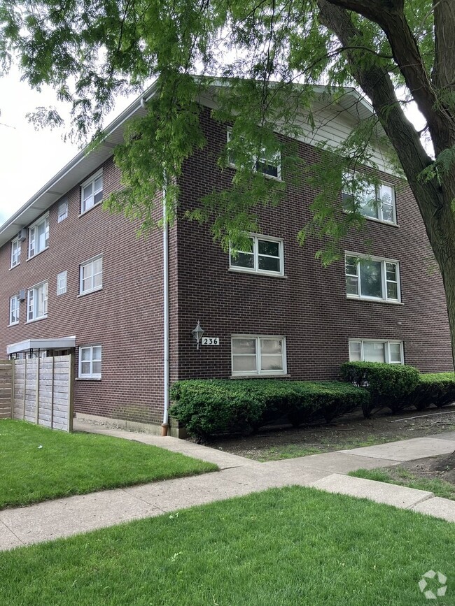 Building Photo - 236 Marengo Ave Rental