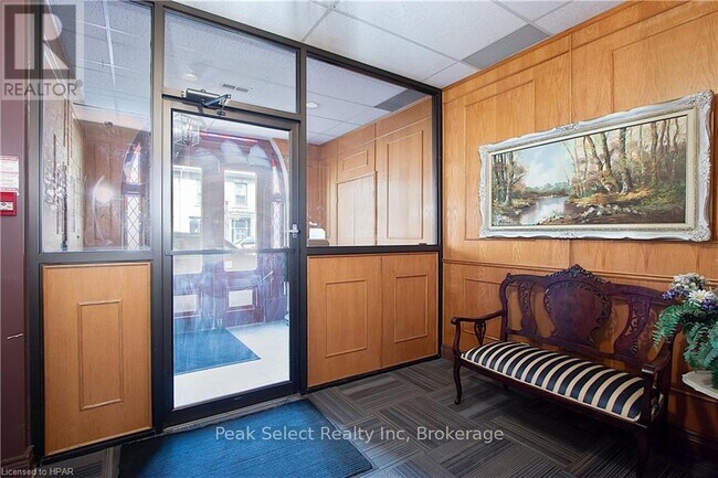 Photo - 20 Water St S Unit 31