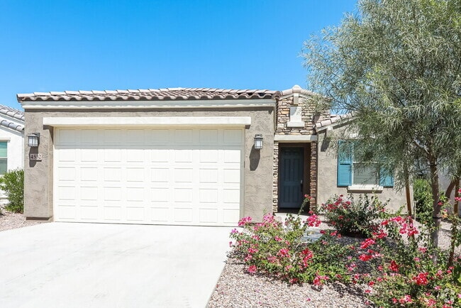 Building Photo - 4532 W Vervain Ave Rental