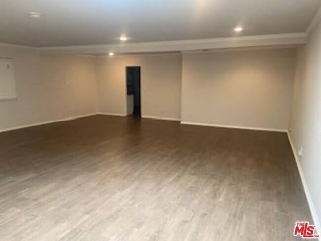 Photo - 17504 Amantha Ave