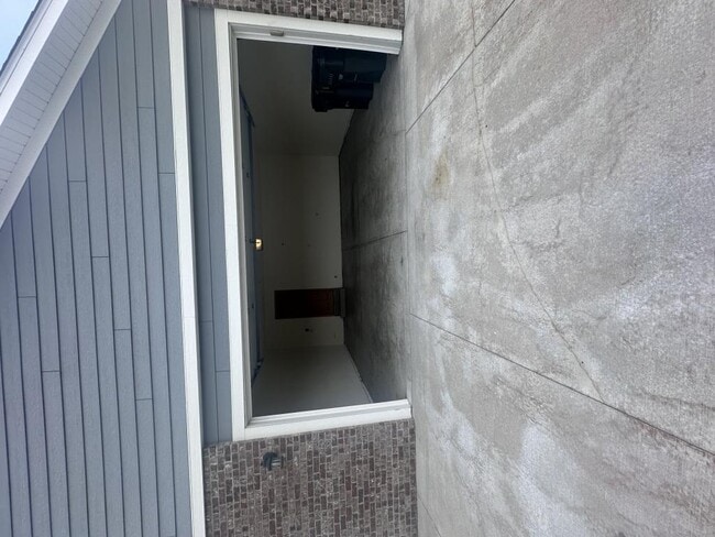 Photo - 2519 Parkfield Dr