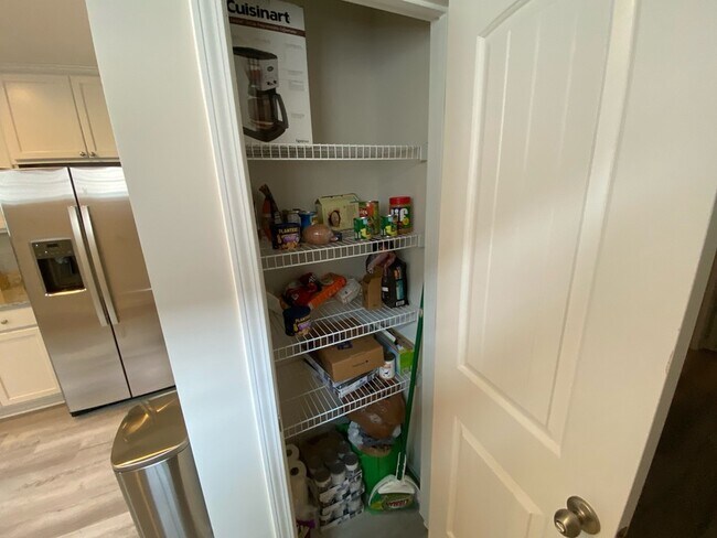 Photo - 207 Royal Way