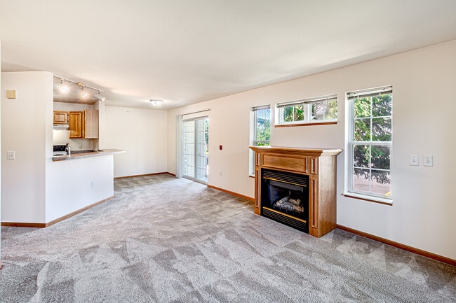 1BD Ash- Living Area