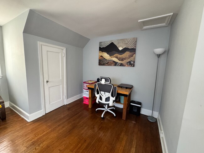 Photo - 3626 Blossom St Unidad 1