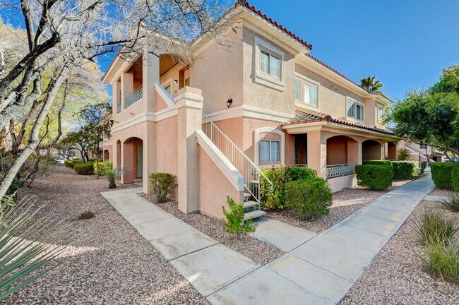 Photo - Beautifully Designed 2 Bedroom Condo in North Summerlin! Unit 102
