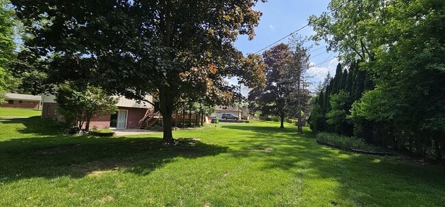 Photo - 2838 Birchena Crescent