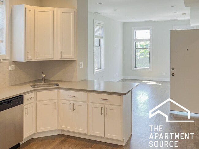 Photo - 2315 N Southport Ave Unidad 3F